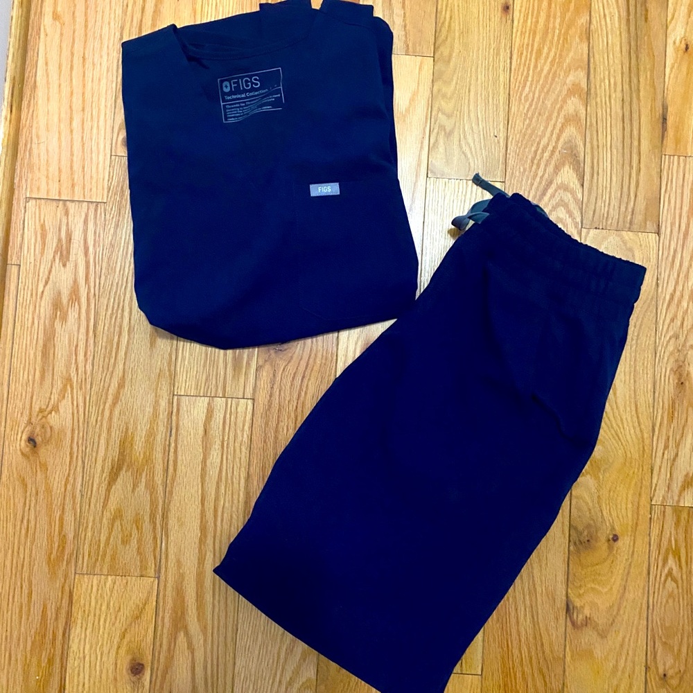 FIGS navy blue jogger set size small